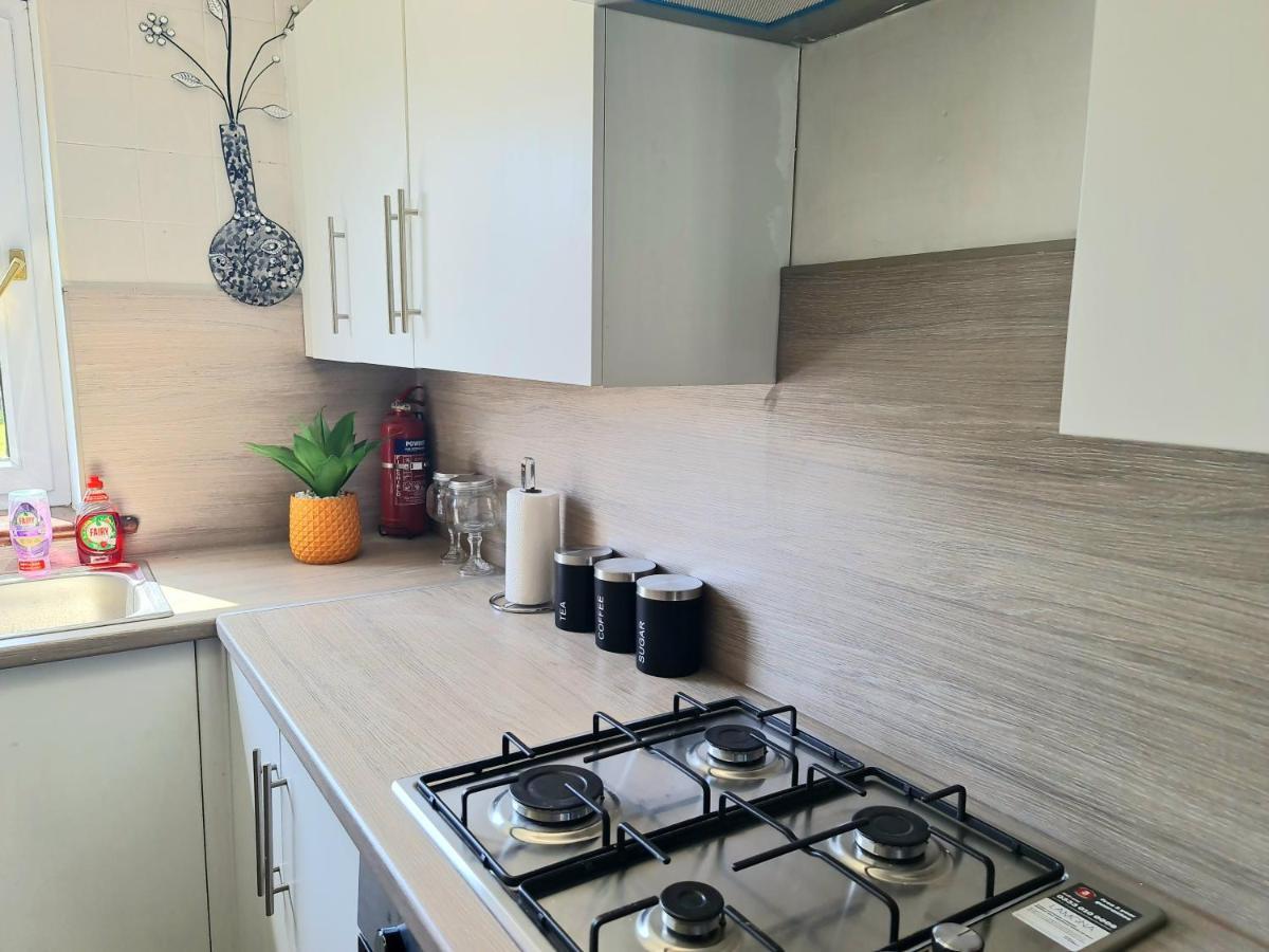 Immaculate 3-Bedrooms Dundee Apartment المظهر الخارجي الصورة